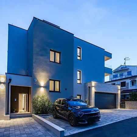 Luxury Del Sol - Heated Pool & Hot Tub