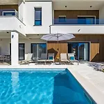 Luxury Del Sol - Heated Pool & Hot Tub ヴィラ